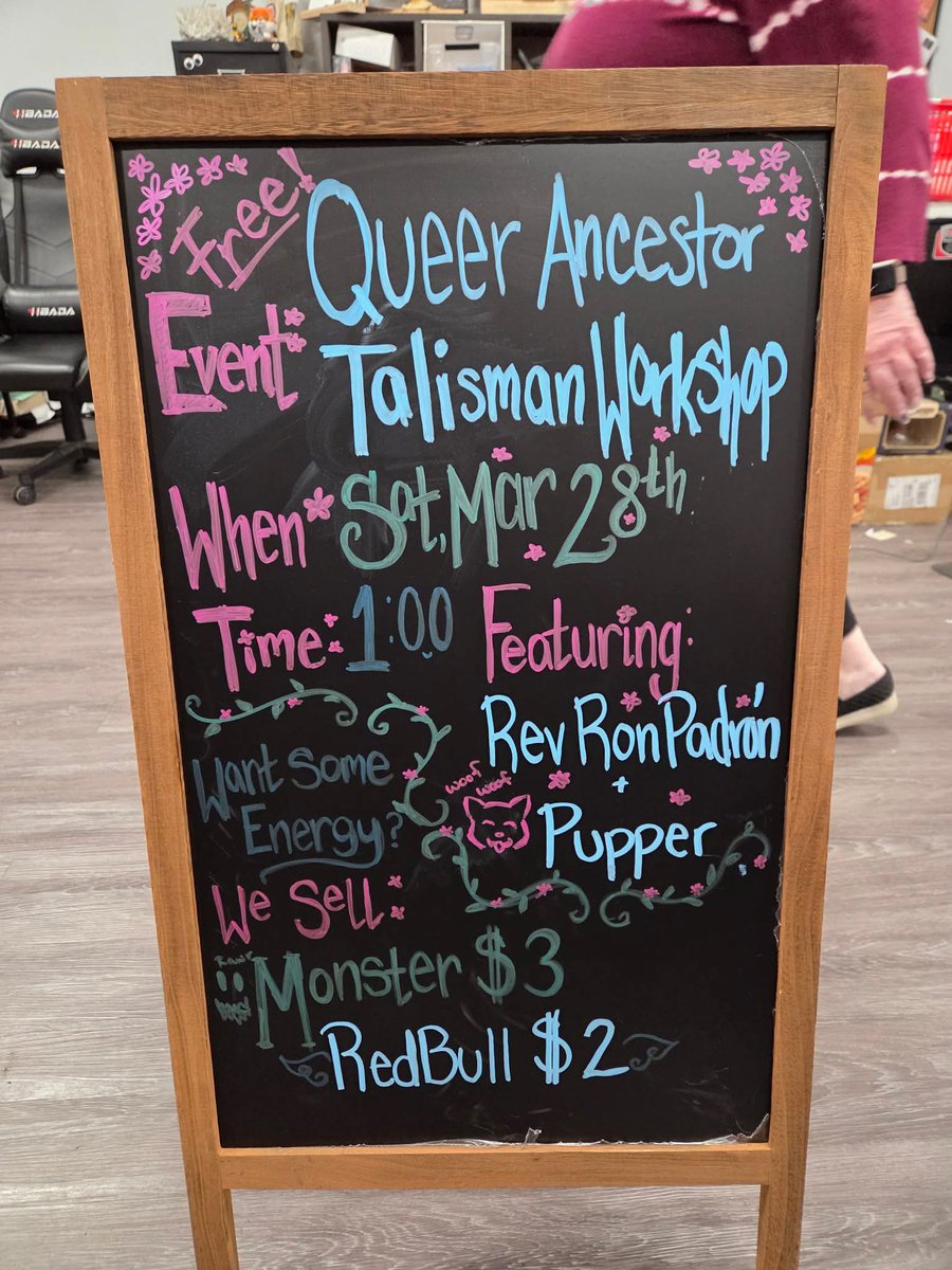 The Crystal Fox tweet media