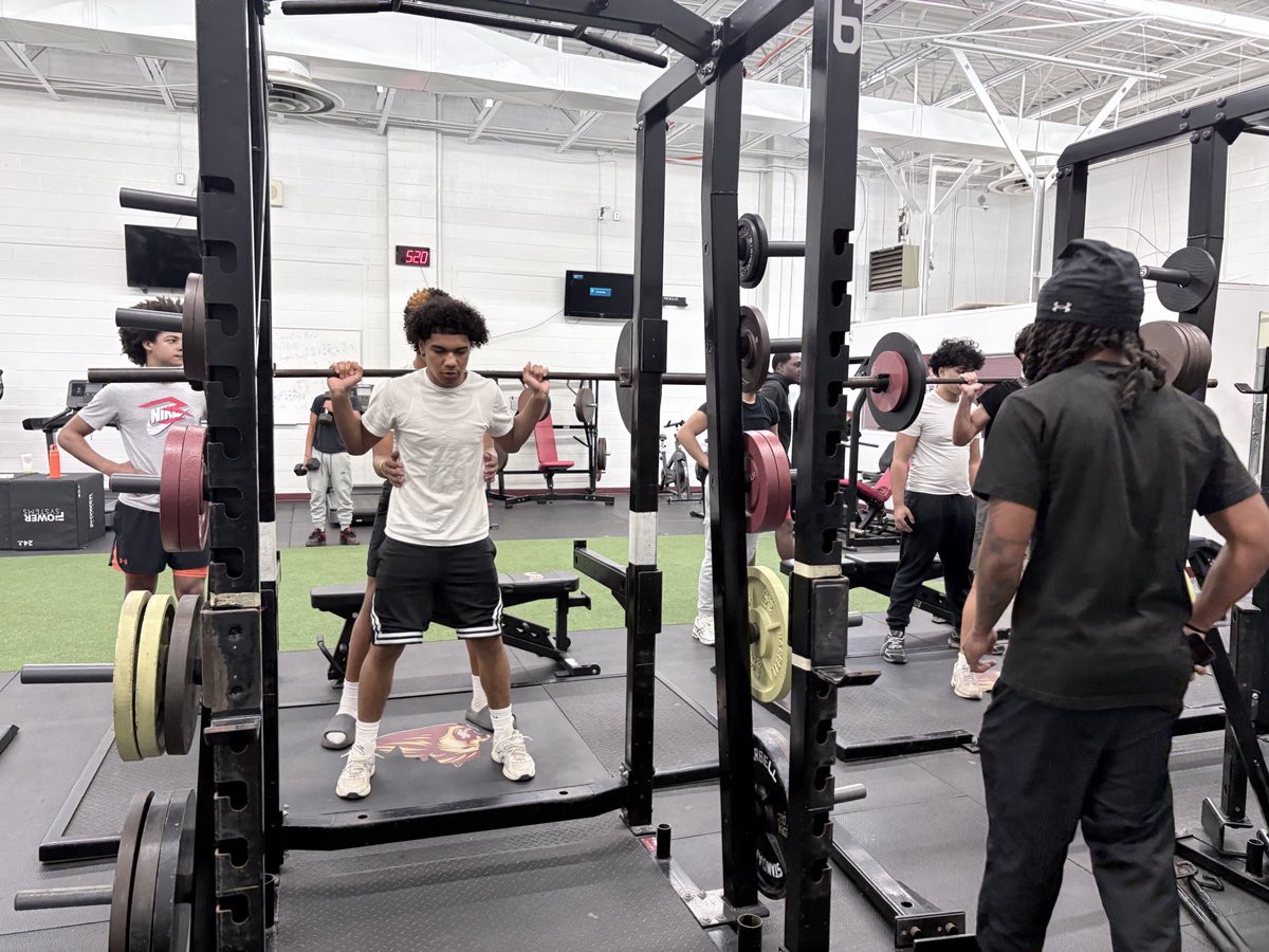 A New Era tweet media