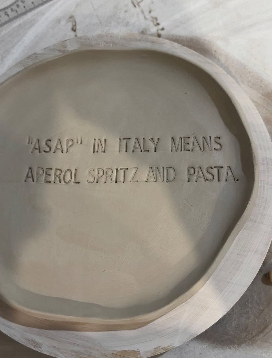 Elle Lookbook tweet media