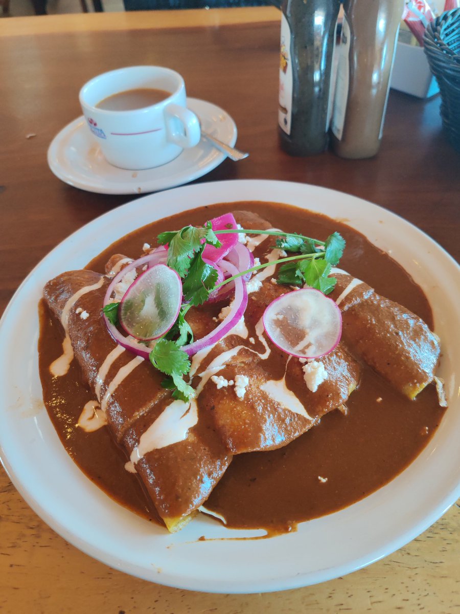 El Mulix tweet media