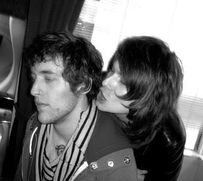 William Beckett as bunnies ! tweet media