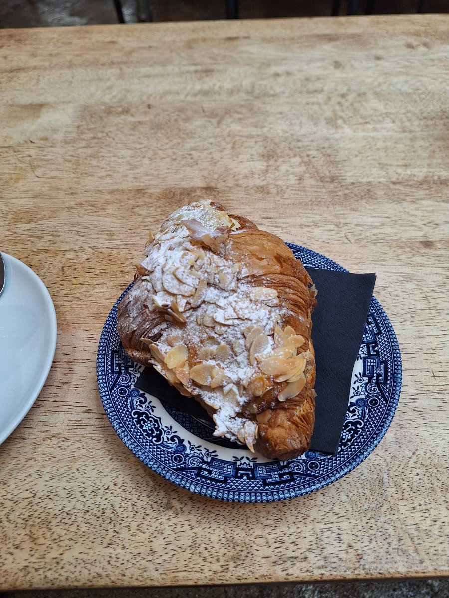 ❄ Synthie SS01 🗨 tweet media