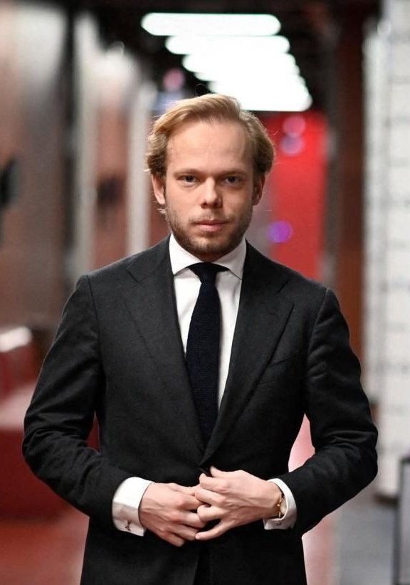 Jon De Lorraine tweet media