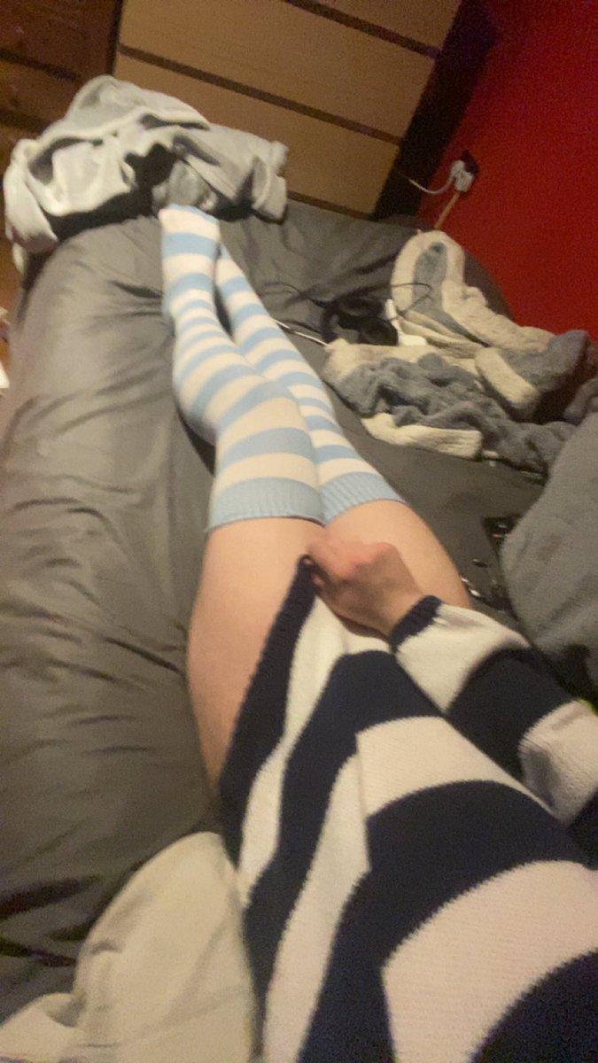 I hope there is a cute boy to come cuddle me :3