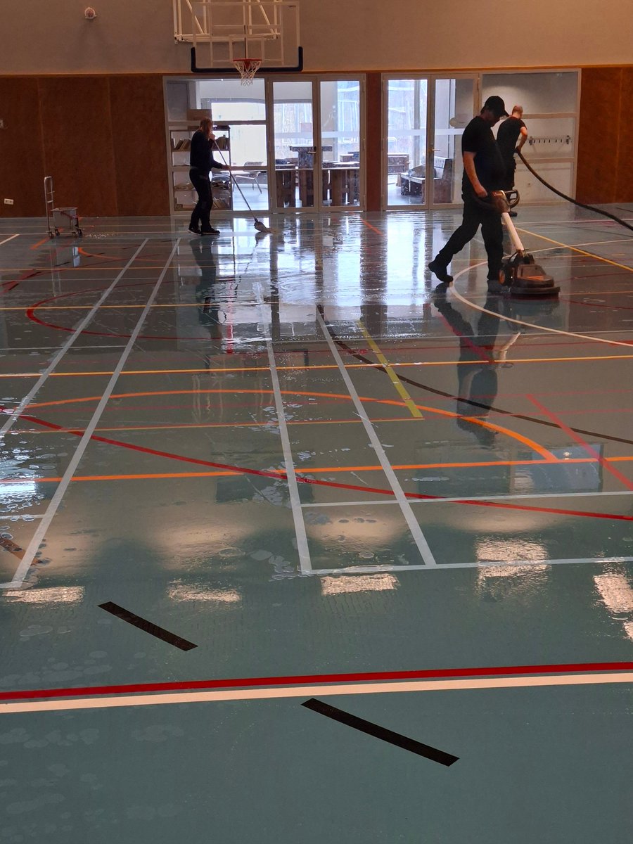 Schoonmaakbedrijf Succlean B.V. tweet media