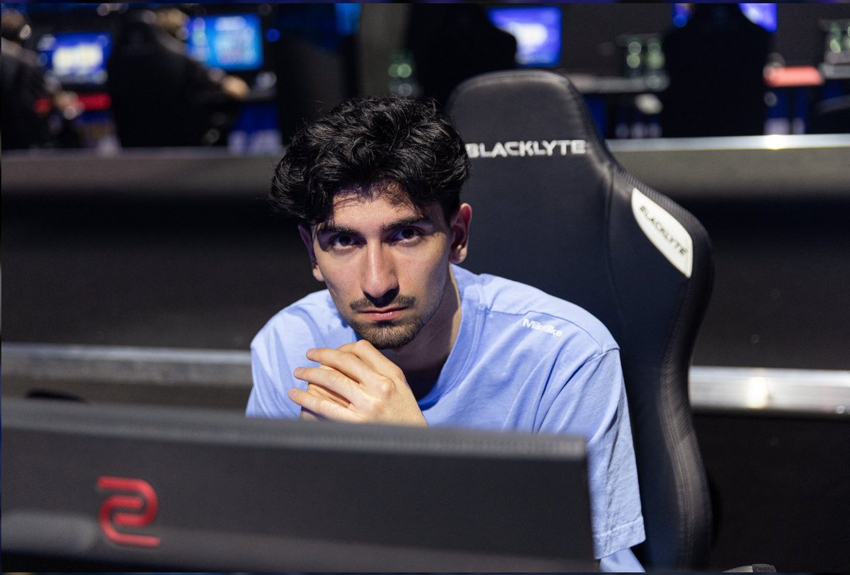 Competitive Awards tweet media