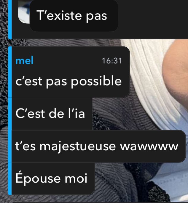 aikomktw tweet media