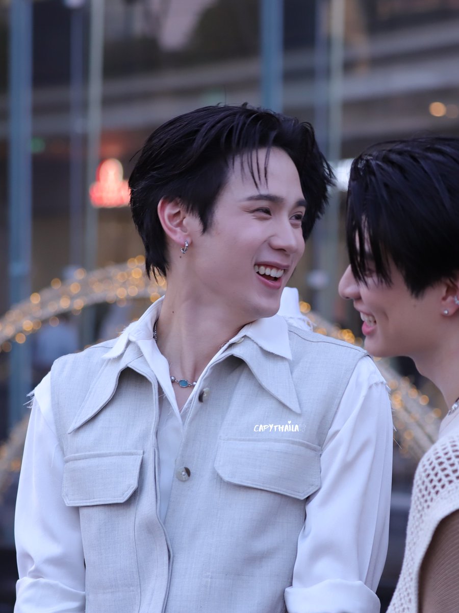 capythaila tweet media