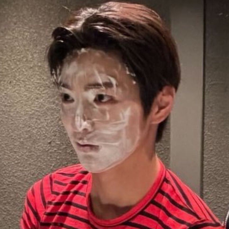 🐺♥️' tweet media