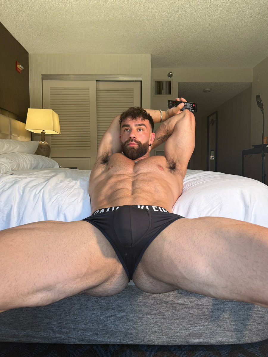 Good boys say hi Chudai