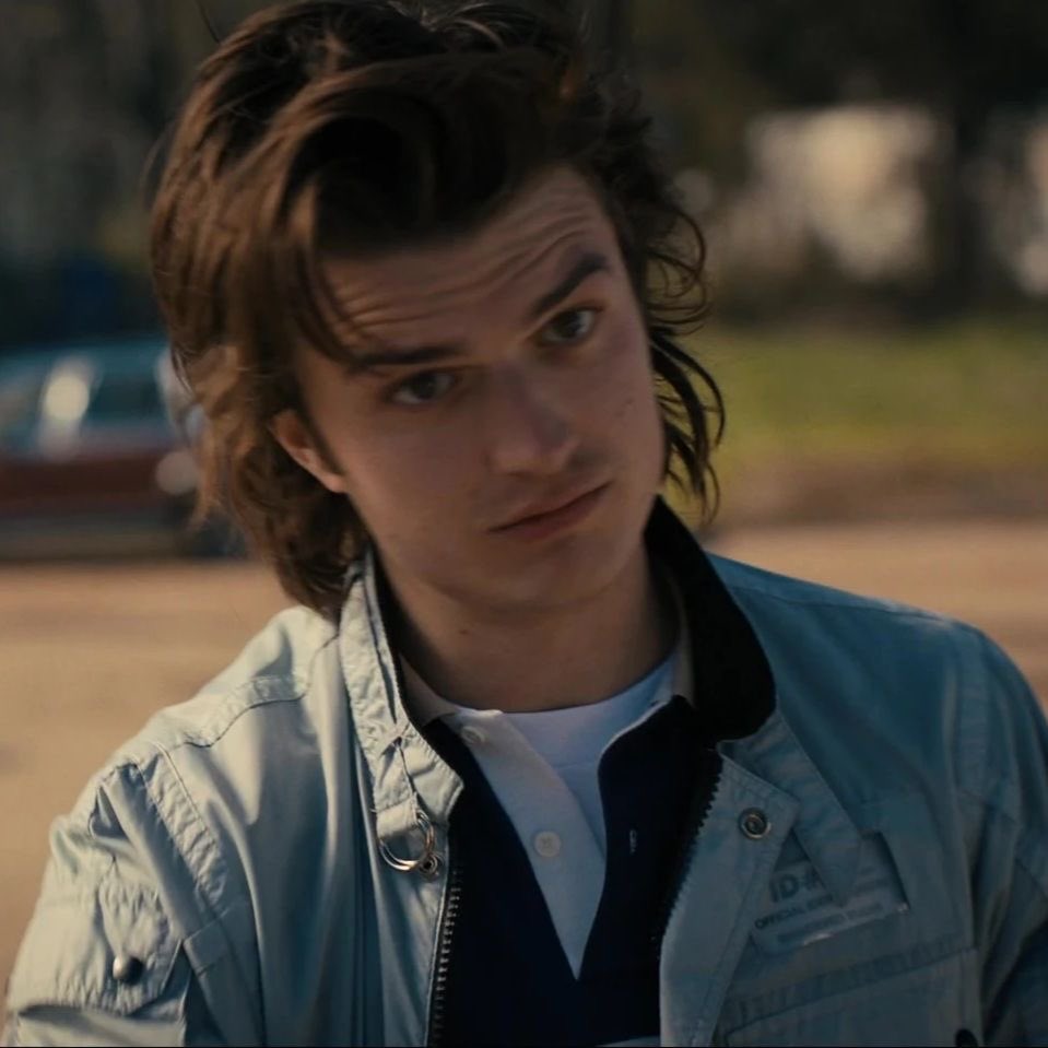 cleganators's tweet photo. frank langdon as steve harrington https://t.co/ySIVaUDZd6