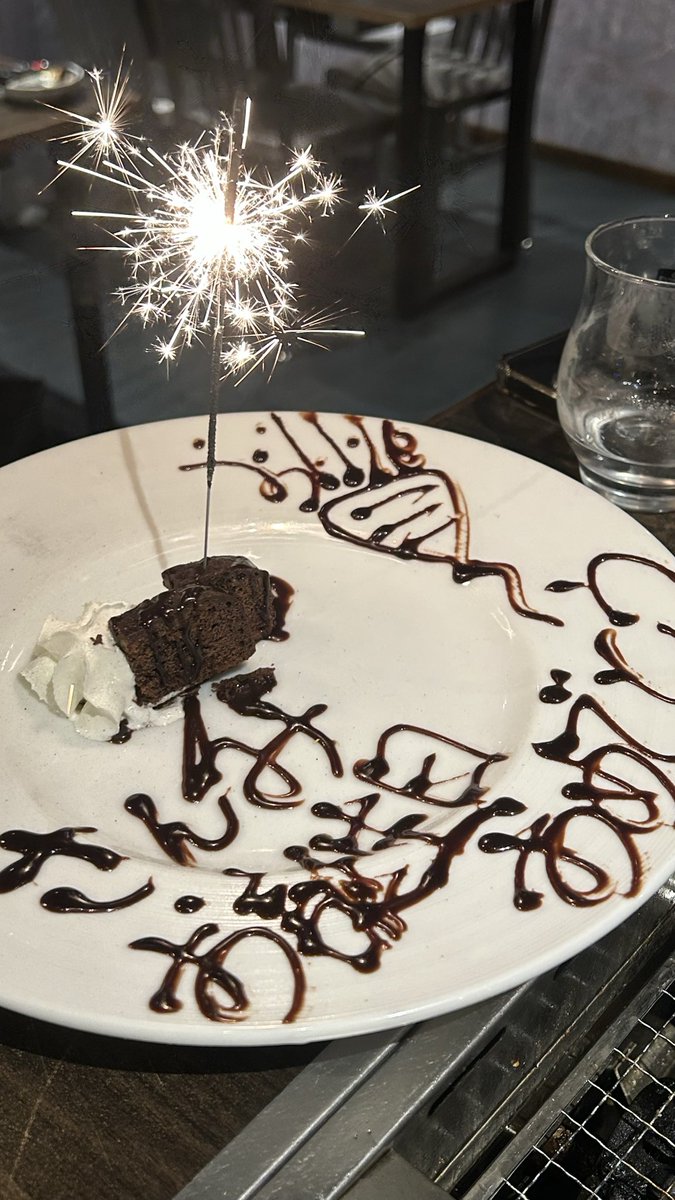 おやすみゃ tweet media