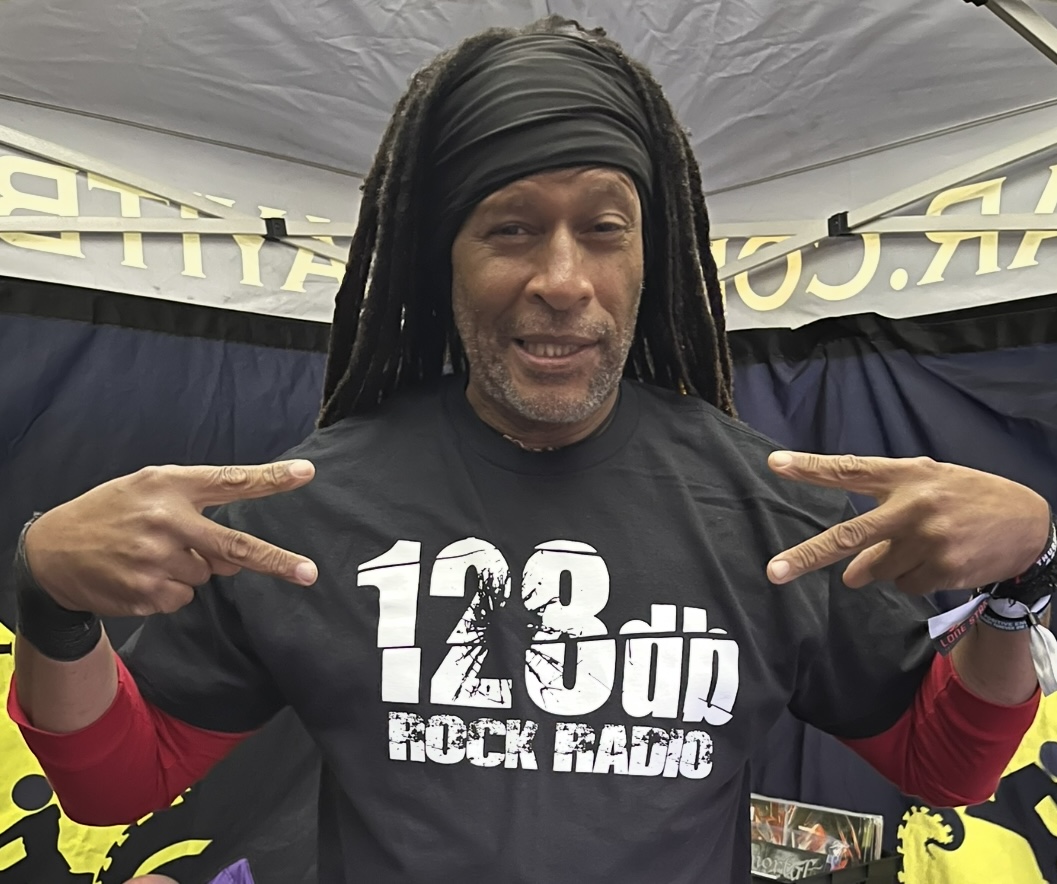 128db Rock Radio tweet media