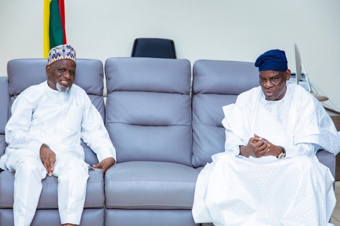yabastate's tweet photo. “Hon Haruna Iddrisu is one of the youngest, energetic, patriotic Ghanaian in the political scene today.” — Leader of the Ahmadiya Muslim Mission ( Maulvi Mohammed Bin Salih).
#HarunaEffect https://t.co/GYvnD8eQIb