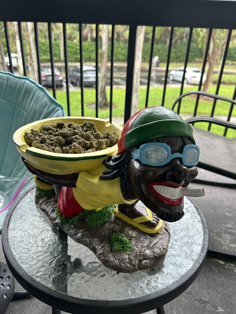 Mr. Make It Happen tweet media