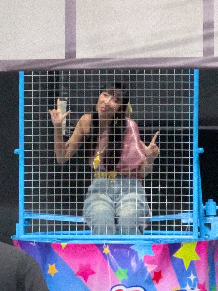 เสาไฟ tweet media