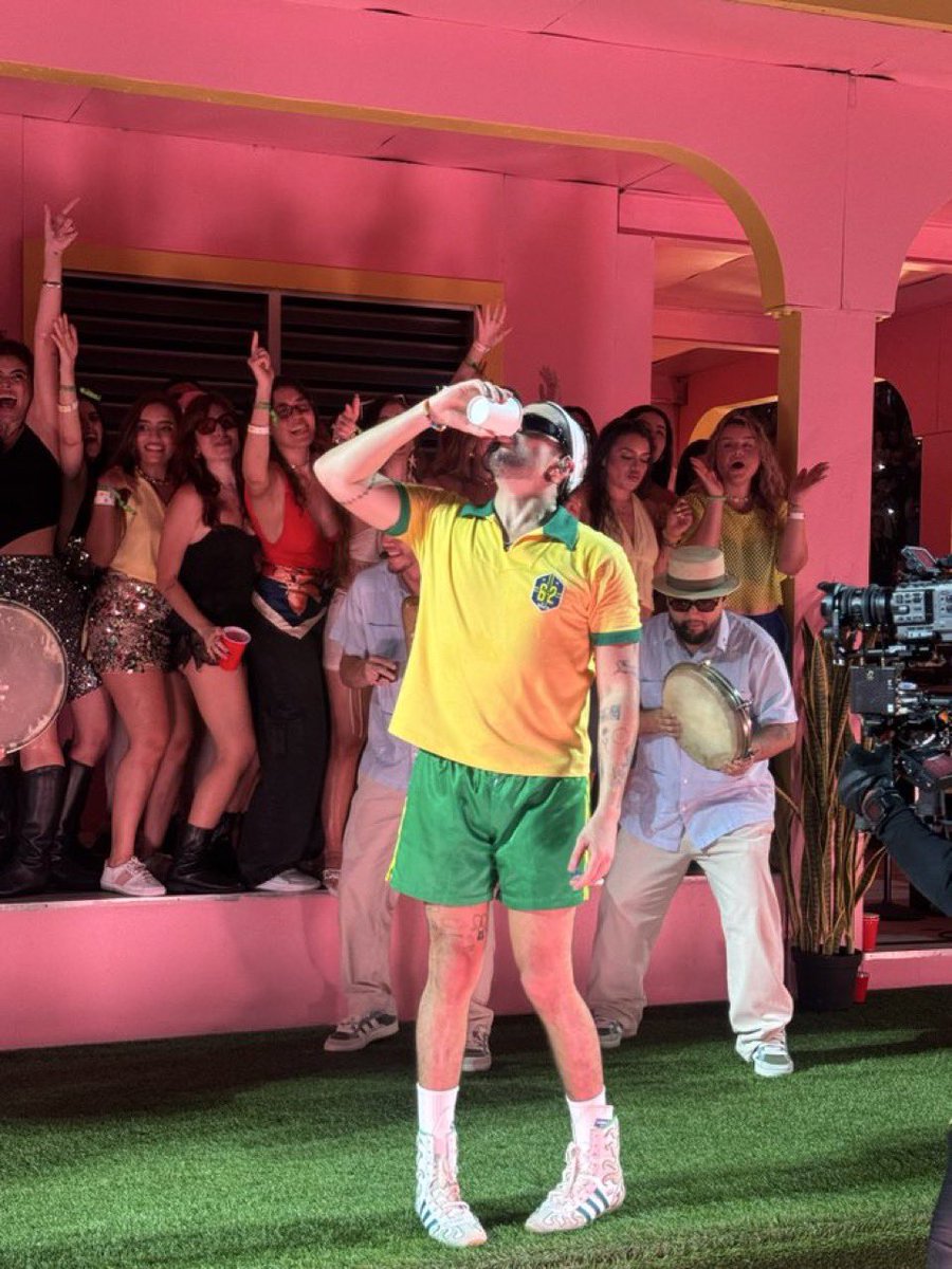 Lo imprescindible lover tweet media