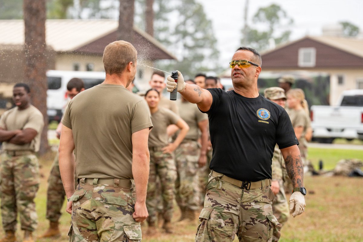 FloridaNationalGuard tweet media