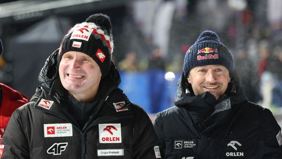 Tomek Hatta tweet media