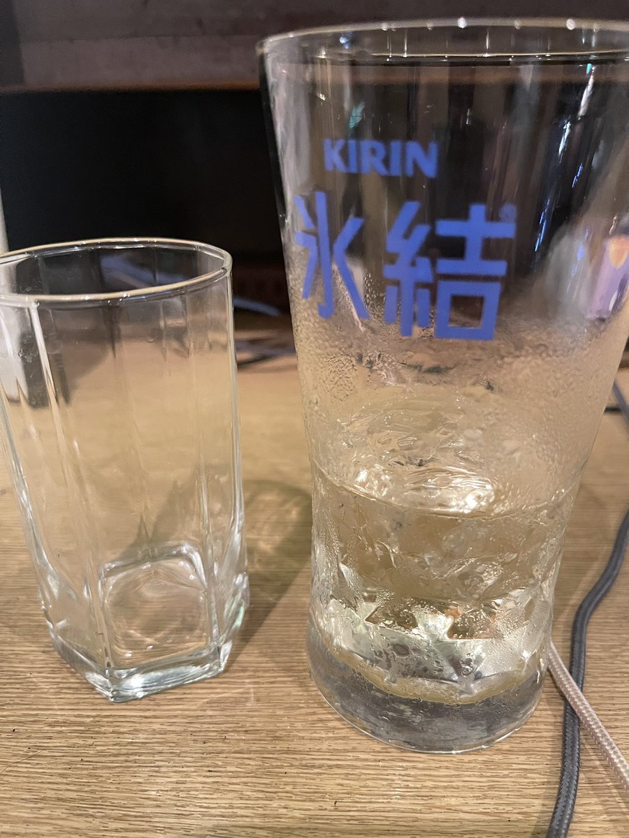 mt1023y's tweet photo. 日本酒ものんだー
ハイボールー
まだまだー^_^ https://t.co/e0g5EPtEzh