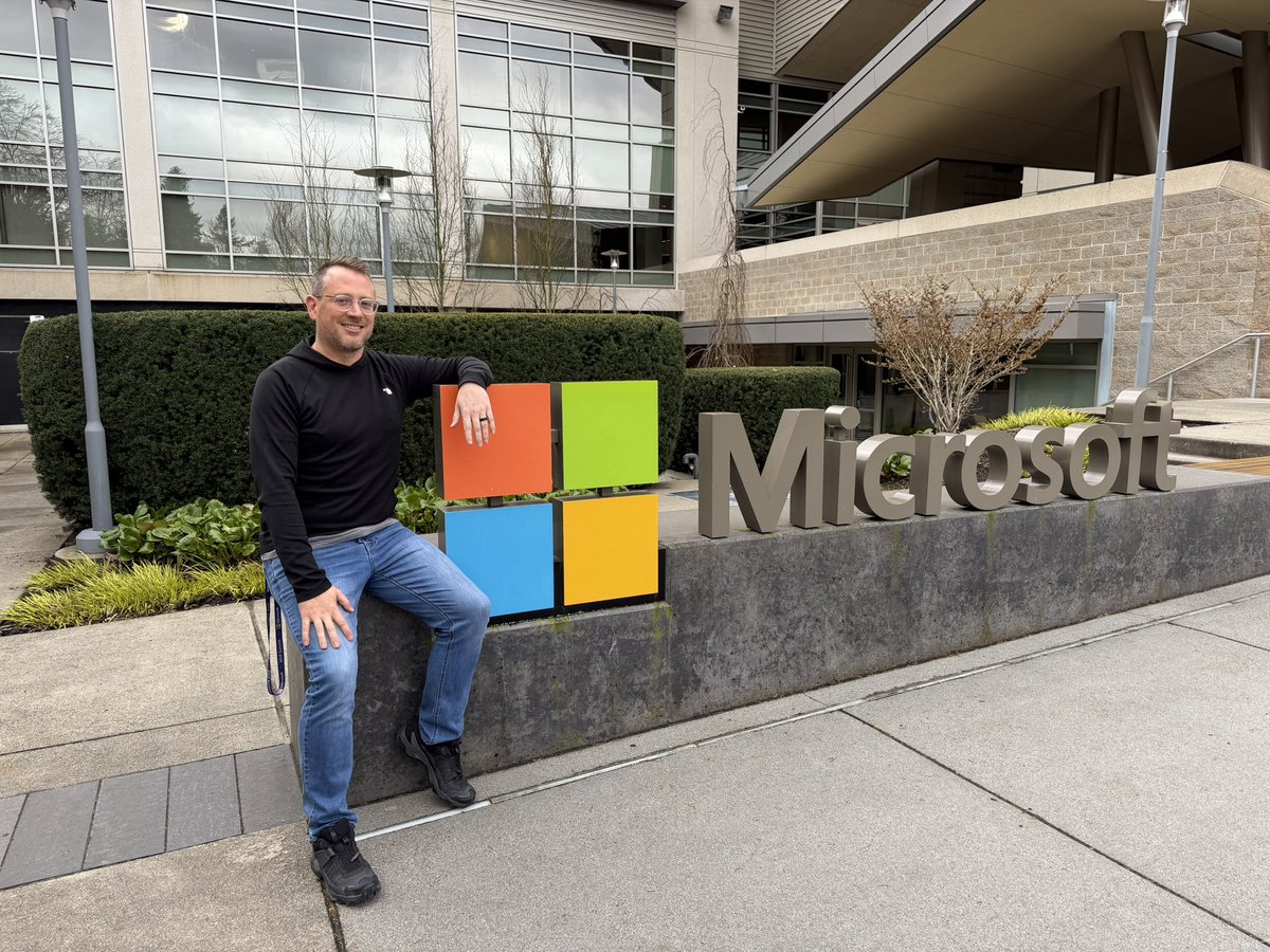 JTowerMI's tweet photo. It was a great week at Microsoft seeing and shaping where things are going next. I learned a lot and got to connect with a lot of friends, new and old. 

#mvpbuzz #microsoft #software https://t.co/5gcScc6svF