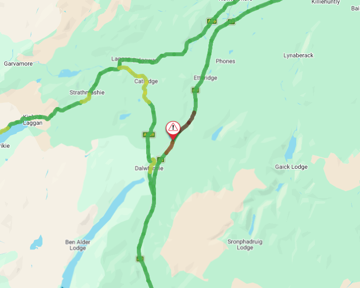 trafficscotland's tweet photo. NEW❗️⌚️15:35
🗺️#A9 Dalwhinnie

⚠️The #A9 at Dalwhinnie is currently restricted in both directions due to a road traffic collision

🚗The carriageway is passable however extra care and travel time is recommended currently
 
📣Updates to follow 

@nWTrunkRoads https://t.co/ZbUljgBLCs