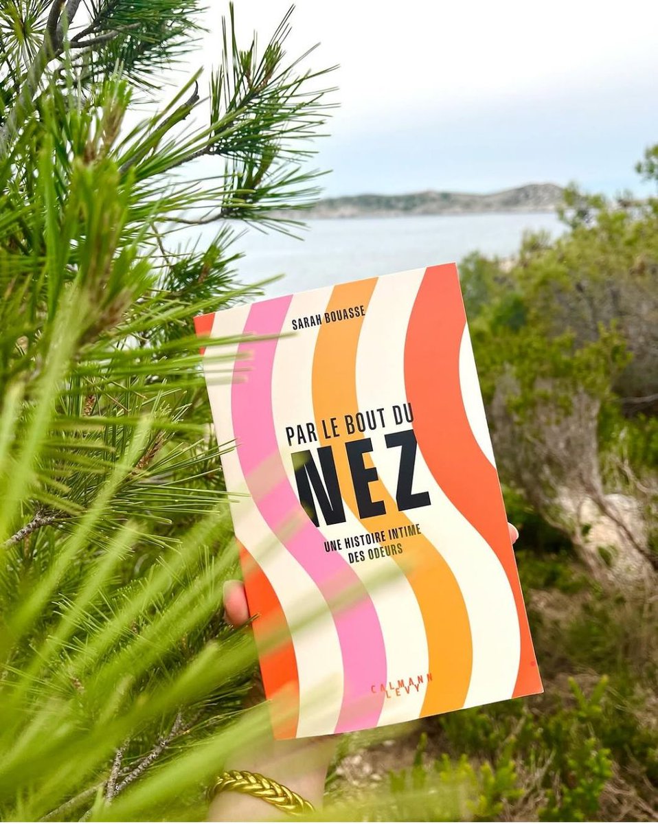 Merci  <a href="/JeanMarieGHIBAU/">Jean-Marie GHIBAUDO ☨ 🇨🇵</a>  😚😘 
Une vraie mine d'💰 d'informations ✨💫
Un livre, 2 liens, pour être toujours au parfum !  😂☺️

fr.linkedin.com/posts/sarahbou…

shop.bynez.com/boutique/nez-r…

auparfum.bynez.com