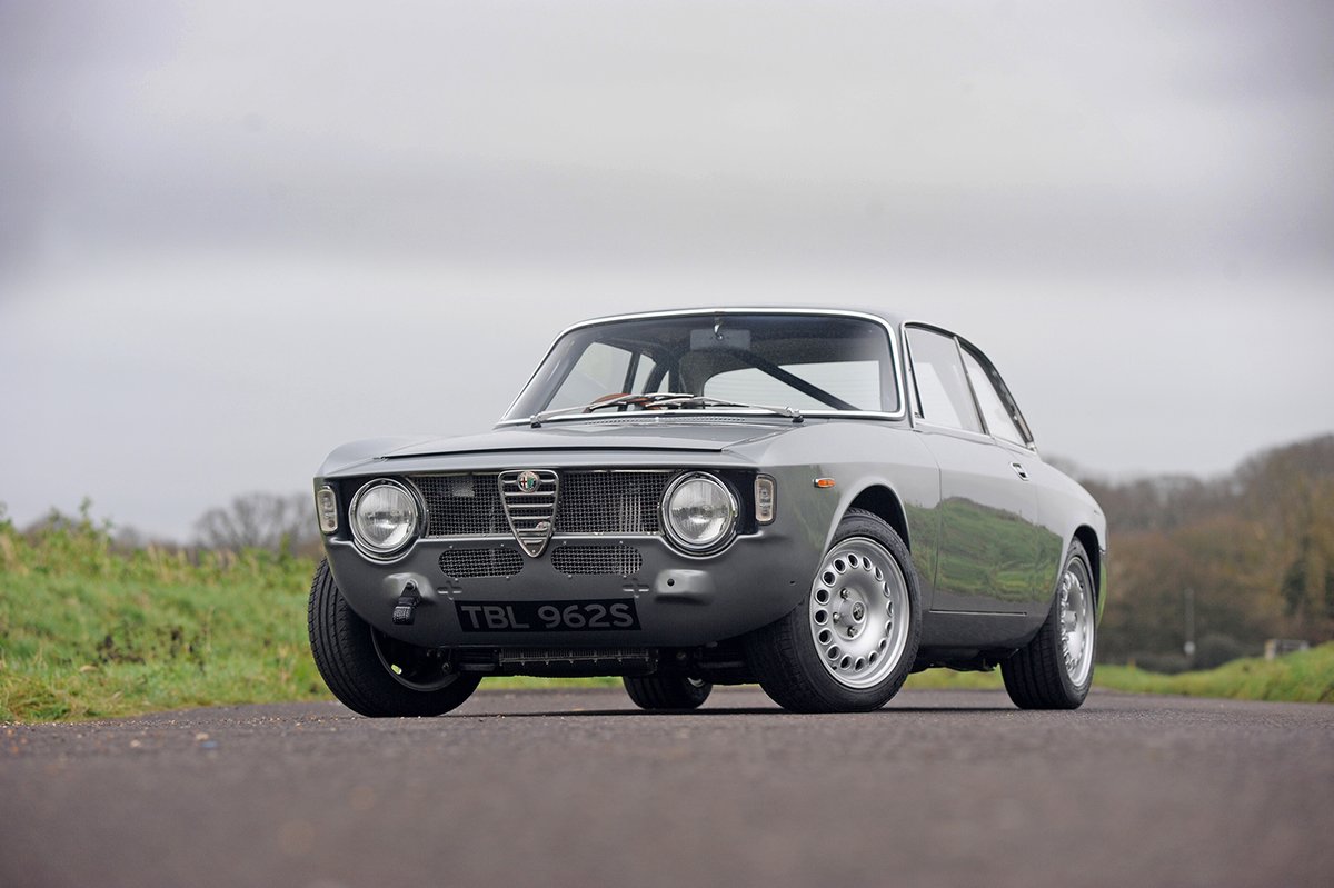 AutoItaliaMag's tweet photo. "You're not a true petrol head unless you've owned an Alfa Romeo" can't recall who said that, probably a farmer. Cool stuff coming soon. https://t.co/E3M0Gz01zl https://t.co/ujVoLVaeeV