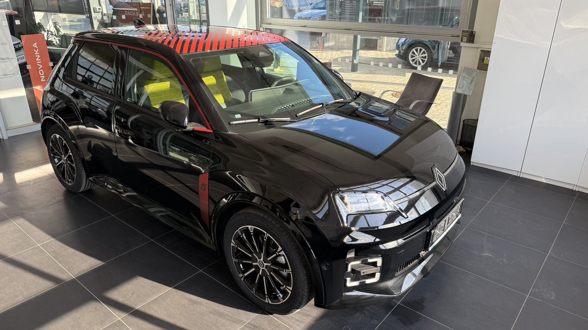 Míra Jeništa tweet media