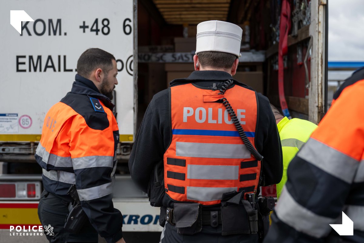 Police Luxembourg tweet media