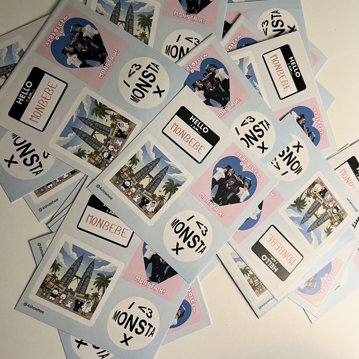 4showhee's tweet photo. my last minute freebies safely arrived~
- since I’ll be arriving late i will just give this out whenever i see anyone (ETA 6:30pm)
- i think trade is possible if you’re at the seating area? * i’ll be at PS3 row AA :3 
- there are about 40pcs
#MONSTAX_THEX_NEXUS #MONSTAXinKL https://t.co/flaH90sTY8