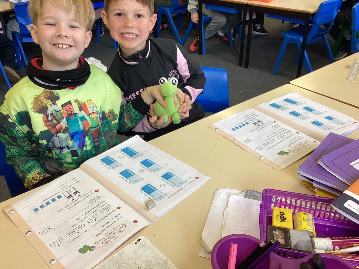 IntakeSchool's tweet photo. Tiny helped us with our work on Capacity in Y3MH. #mathsatintake https://t.co/51RHDgzooQ