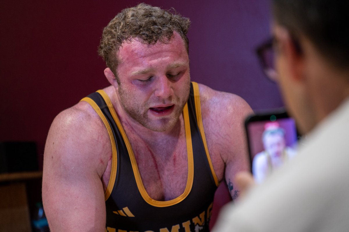 Wyoming Cowboy Wrestling tweet media