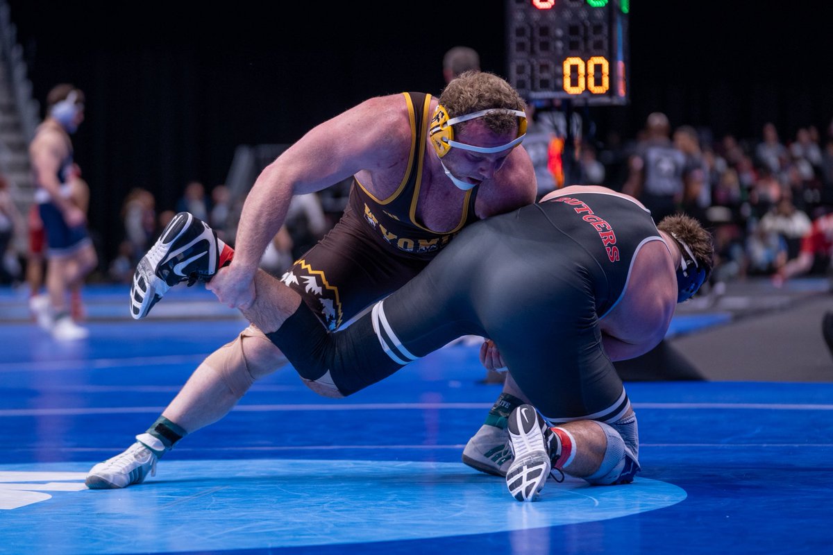 Wyoming Cowboy Wrestling tweet media