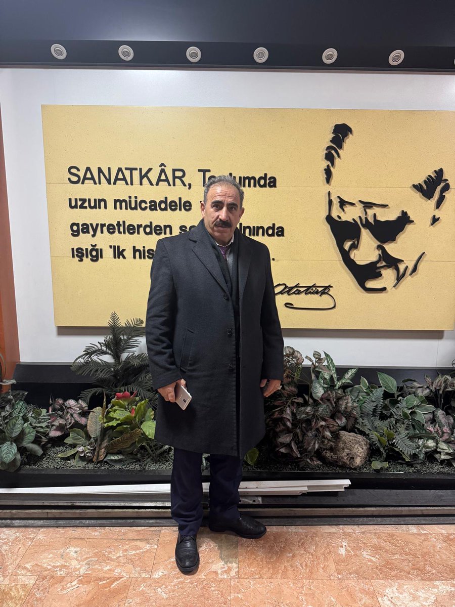 YAKUPEFE_'s tweet photo. Erzurum Esnaf ve Sanatkarlar Odaları Birliği (ESOB) Başkanı Sn. Rasim Fırat'ı ziyaret ettik.

Kıymetli Başkanımıza nazik misafirperverliği için teşekkür ediyorum. 
#Erzurum #esnaf https://t.co/uAtVcTnjbI