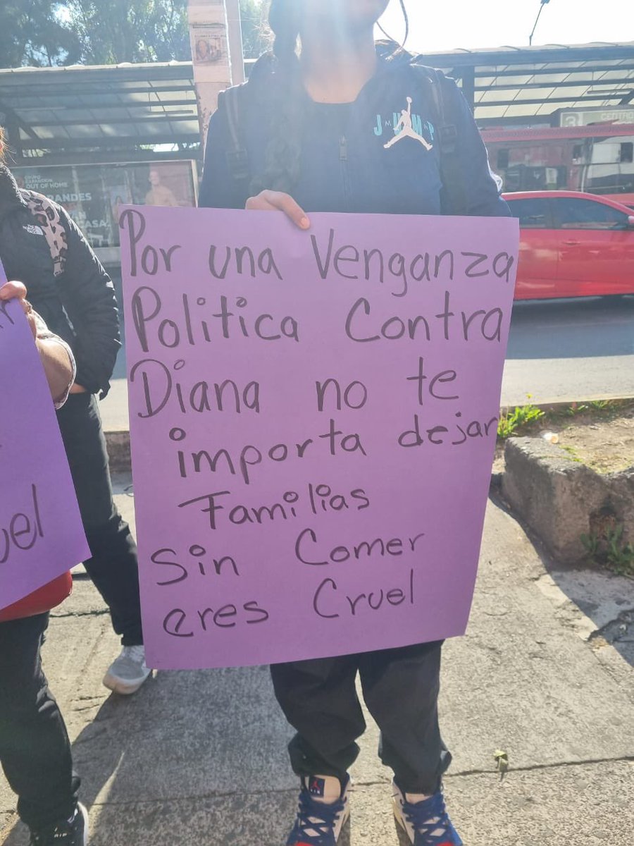 Neoliberalover tweet media