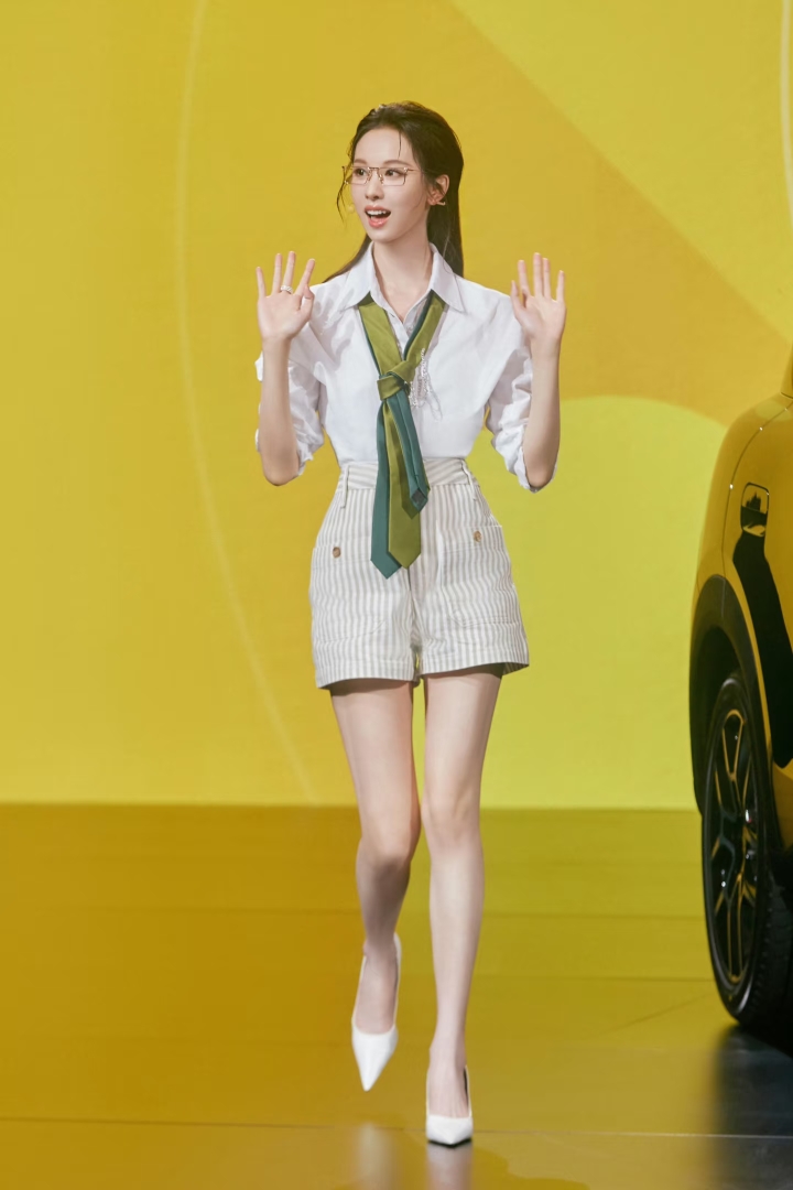 艳墨 Eros tweet media