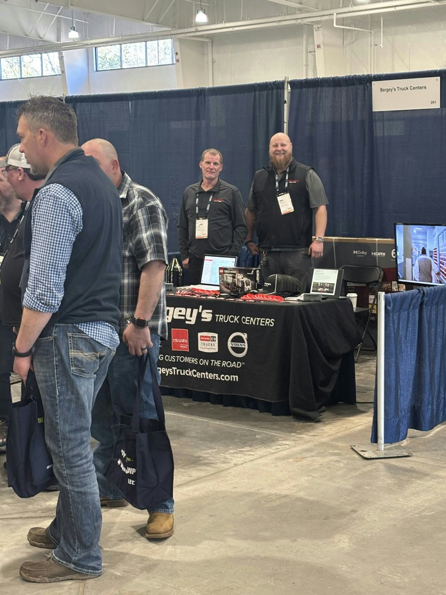 Great day with the team at the Casella Waste Systems, Inc. Maintenance &amp; Operations Summit sharing our full truck solution capabilities, with a happy winner of our raffle!

#DrivenToServe #OneBergey