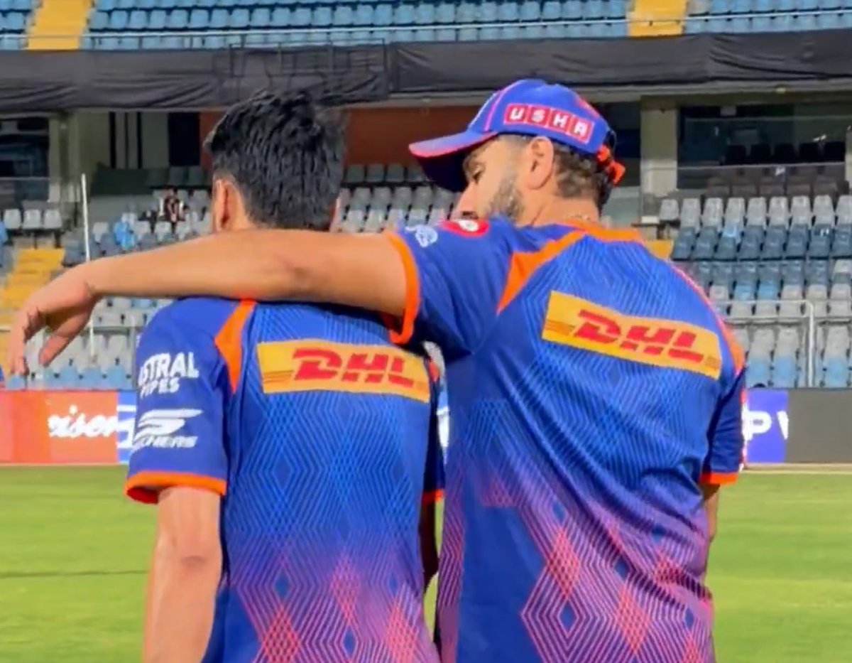 My one of the favourite bond 🥹💙 
Ro and akash Ahhh I'm so happy 😭🤌🏻