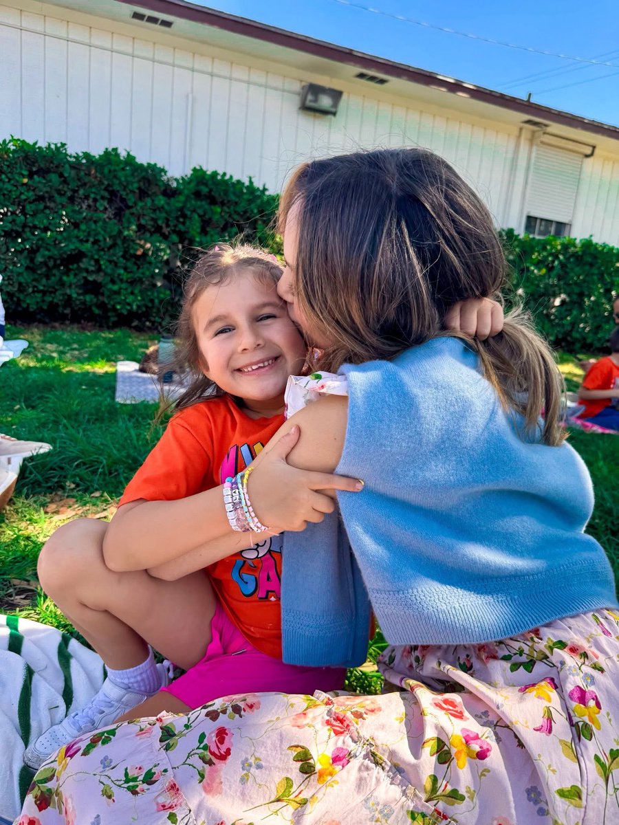 Eric D Flores tweet media