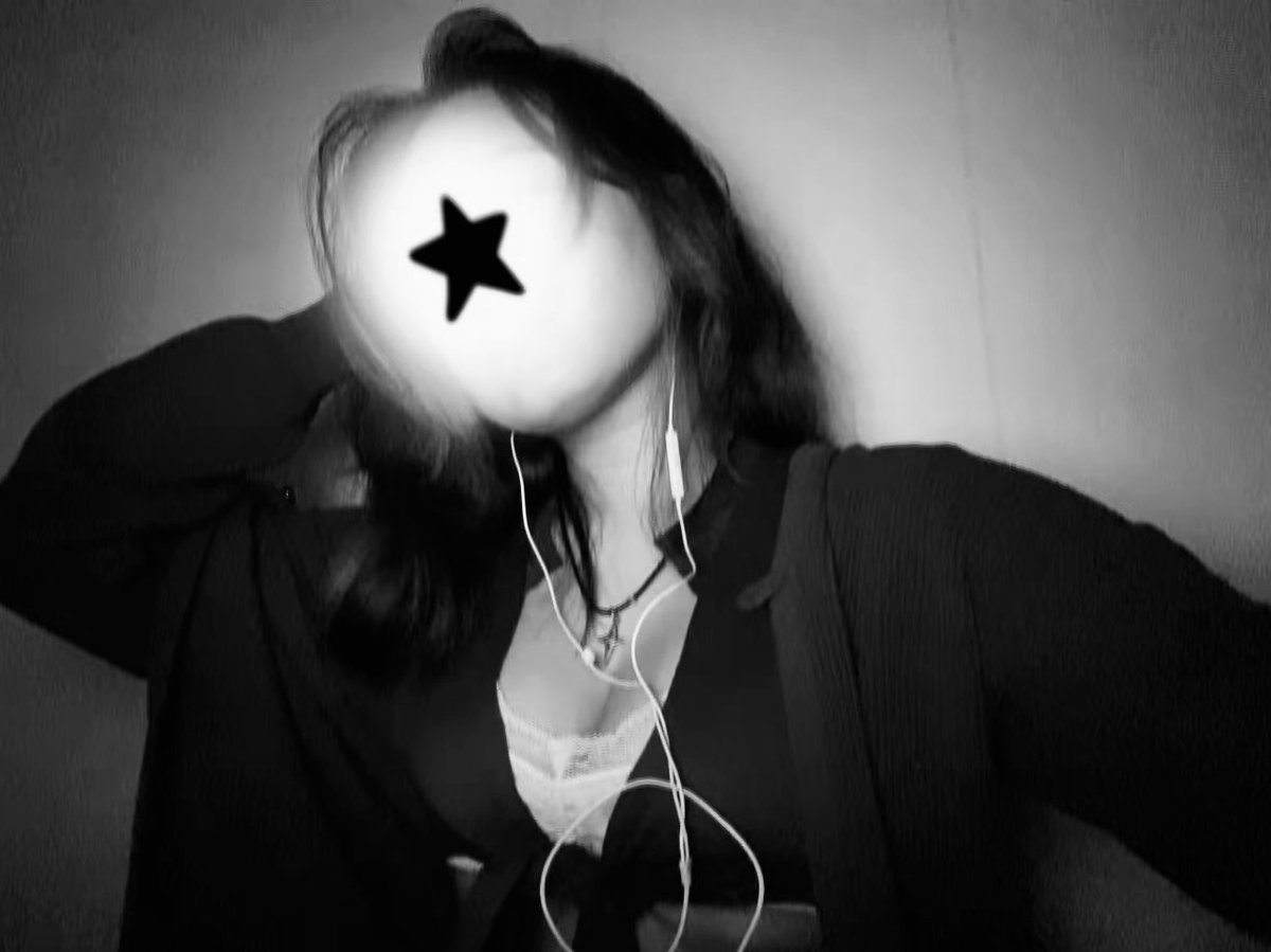 gladysrose⛓️ tweet media