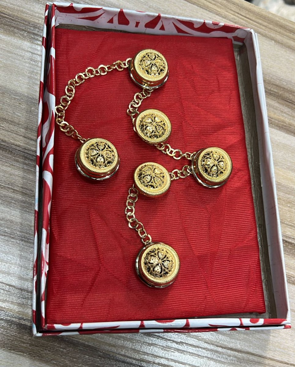 Jennie Pete Essentials - PBD 0269 tweet media