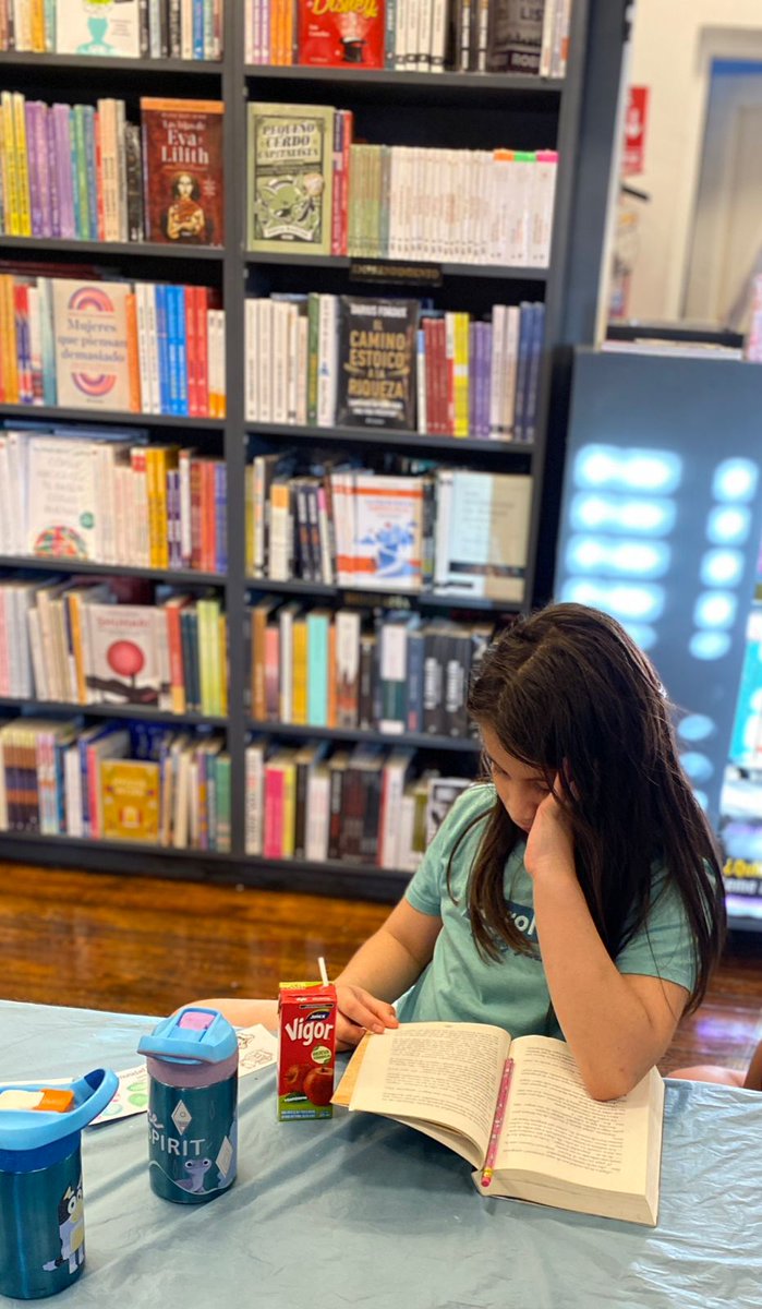 Sándor Márai Librería tweet media