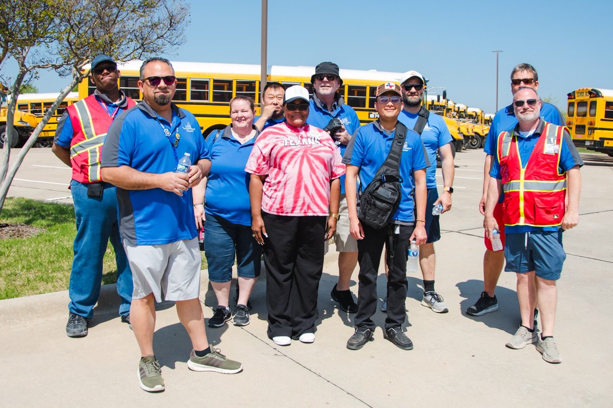 LISDTransport's tweet image. More than a ride—we’re part of the journey 🎶 Our drivers helped make the 3rd Grade Symphony day extra special, and these moments are everything #LEWISVILLEISD #SchoolTransportation #BusDriversRock #SymphonyDay #TransportationTeam