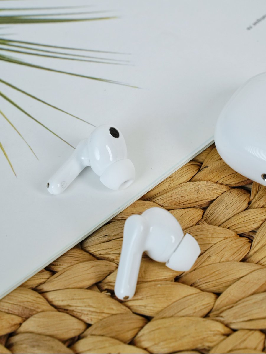 michell cole tweet media