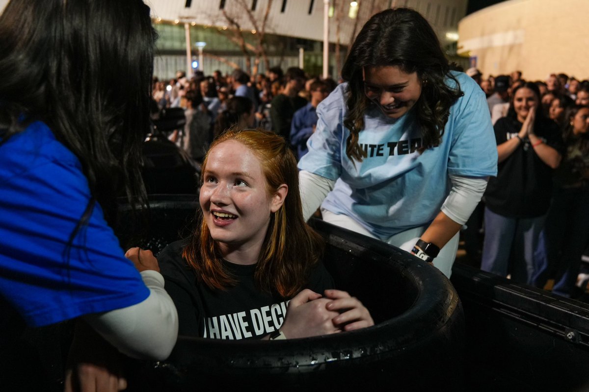 Unite US tweet media