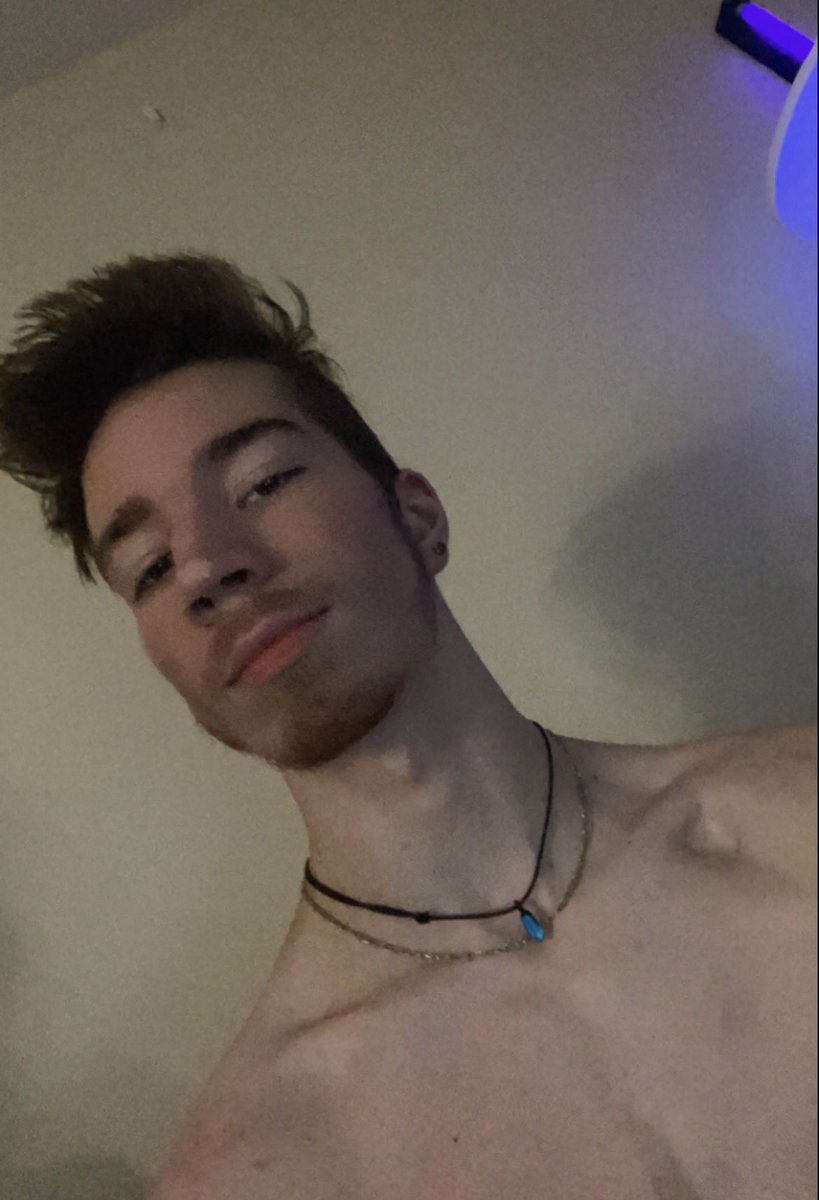 ᑕ𝖔𝐝𝛄🥀 tweet media