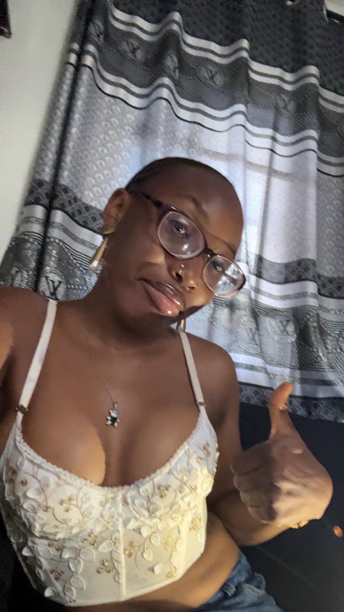 Artwhore🫦 tweet media