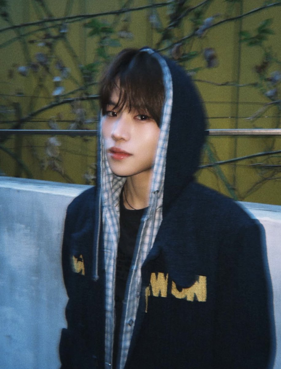 POW BASE tweet media