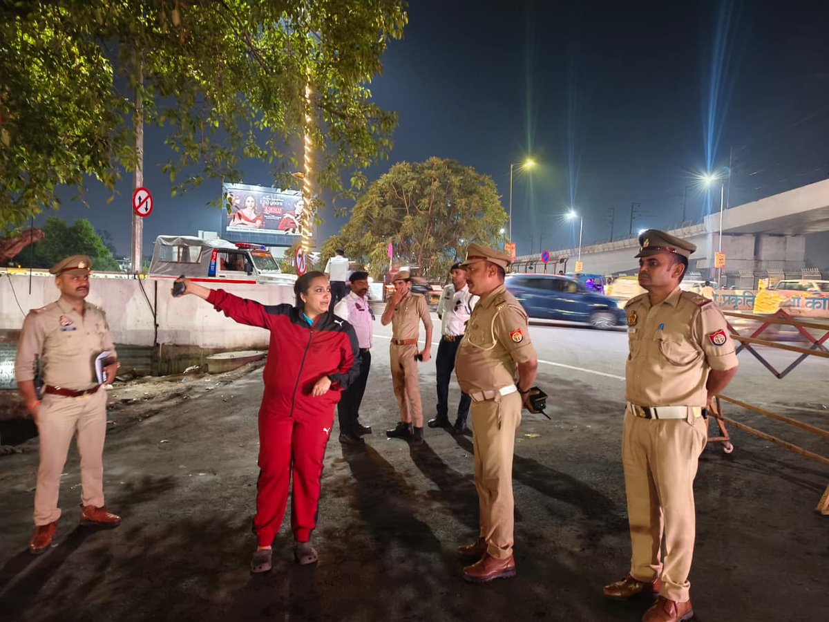 LUCKNOW TRAFFIC POLICE tweet media